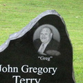 Terry-monument02